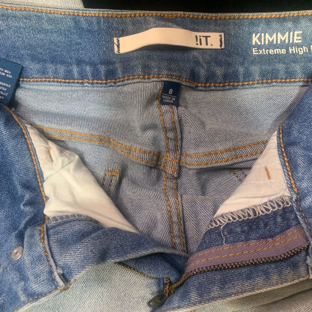 !it jeans Pale Blue Cropped Ankle Jeans with Frayed Hem - Picture 2 of 2